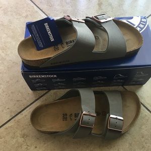 BRAND NEW Birkenstocks size 39